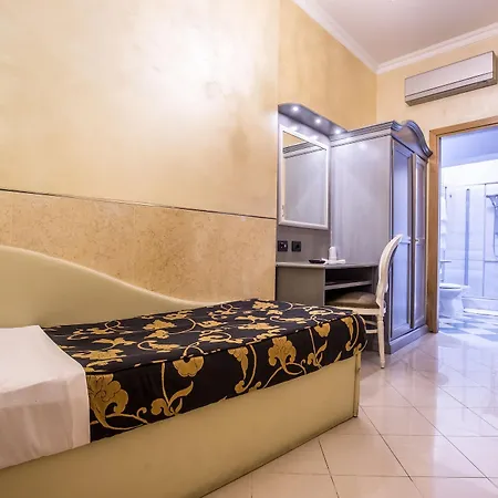 Fellini Hotel Rome