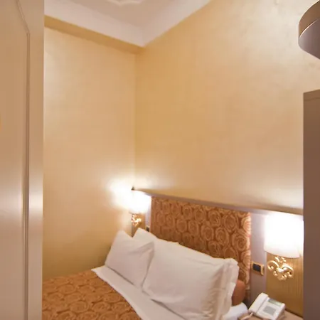 Hotel Fellini Rome