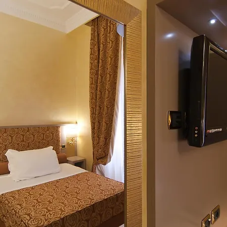 Hotel Fellini Rome