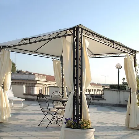 Szálloda Fellini 3*