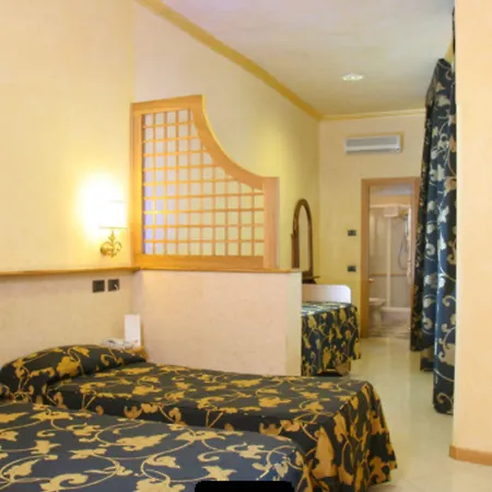Hotel Fellini A Fontana Di Trevi