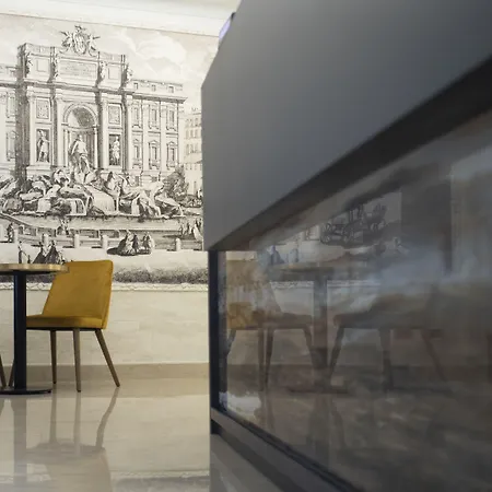 Fellini A Fontana Di Trevi Hotel 3*