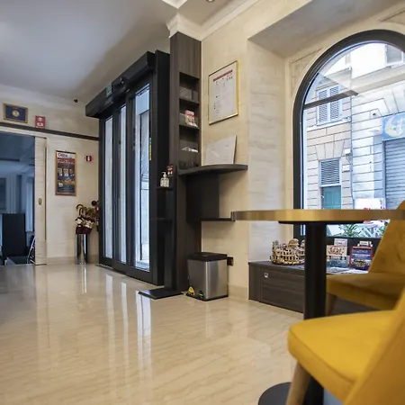 Hotel Fellini A Fontana Di Trevi Roma