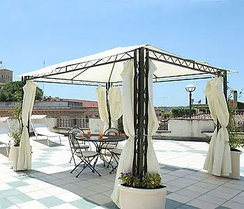 Fellini A Fontana Di Trevi Hotel