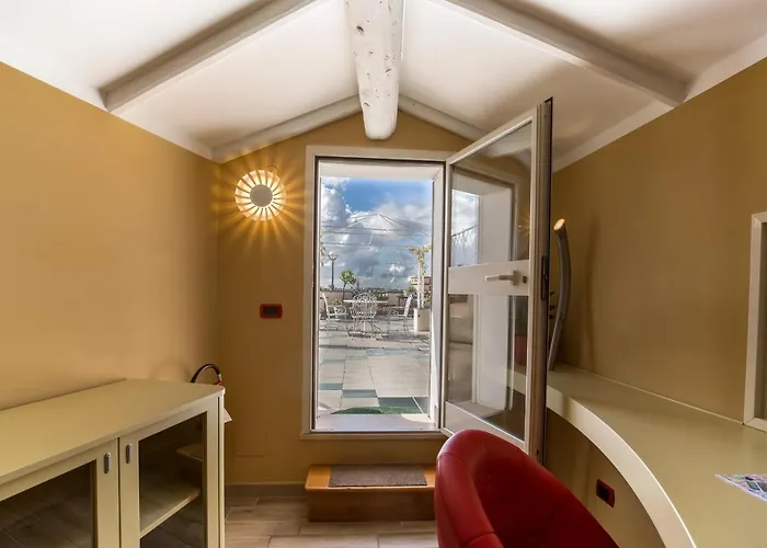 Fellini A Fontana Di Trevi Hotel