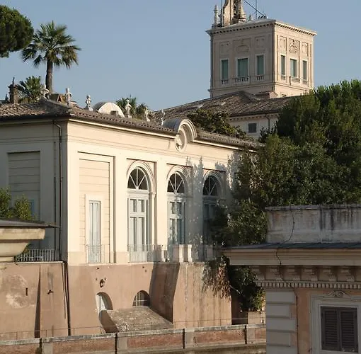 Hotel Fellini A Fontana Di Trevi Roma