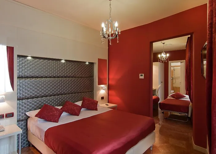 Fellini A Fontana Di Trevi Hotel Roma