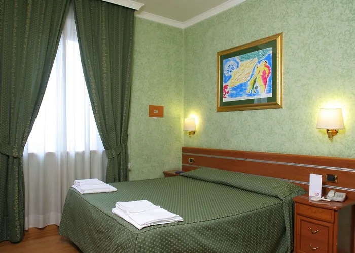 Hotel Fellini A Fontana Di Trevi