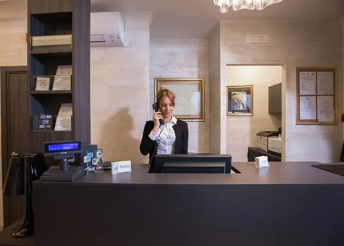 Hotel Fellini A Fontana Di Trevi