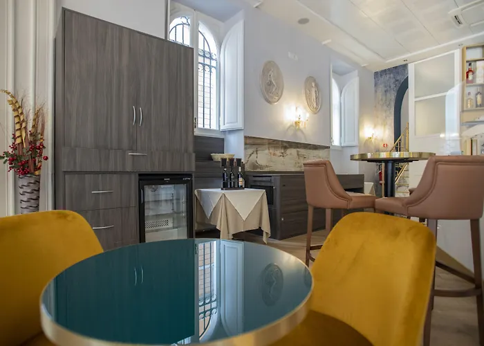 Hotel Fellini A Fontana Di Trevi