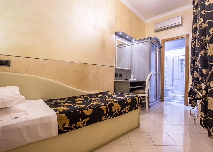 Hotel Fellini A Fontana Di Trevi