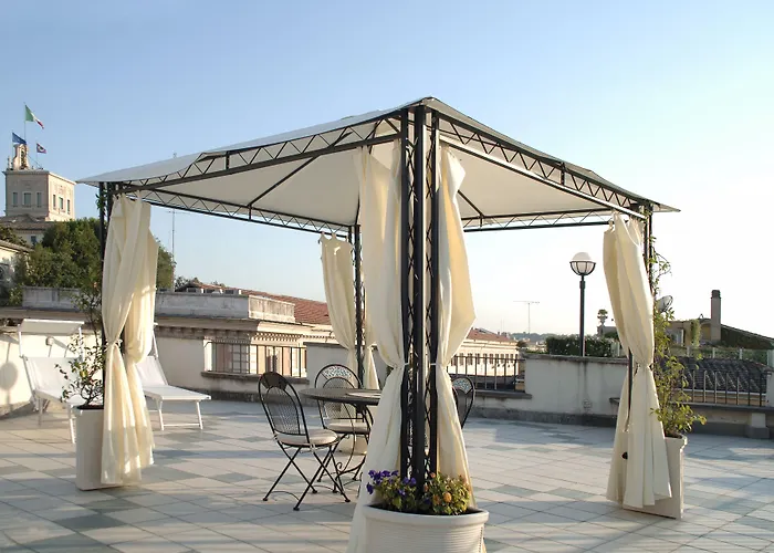 Fellini A Fontana Di Trevi Roma